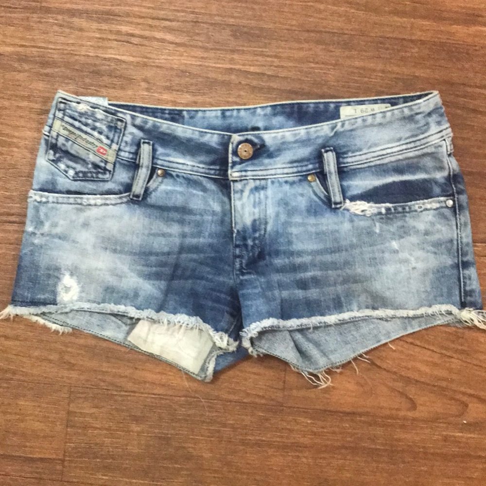 Diesel MINTHA Distressed Shorts- 008B3